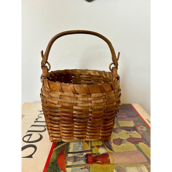 Primitive Antique Basket | Cottagecore Basket |1930's Basket, Signed - Picture 2 of 7